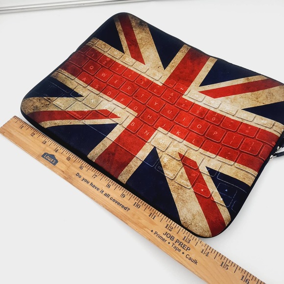 Union Jack Neoprene type fabric zippered protector for laptop or tablet. - Picture 5 of 7